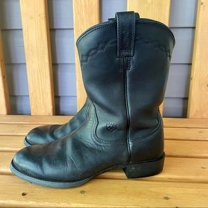 (SOLD) Ariat Heritage Roper Western Boot Black Leather